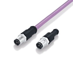 Connection cables with plug for CAN bus